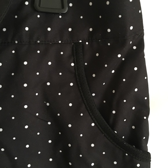 IZOD Women’s Black White Polka Dot Shorts Size 8 - Picture 3 of 5